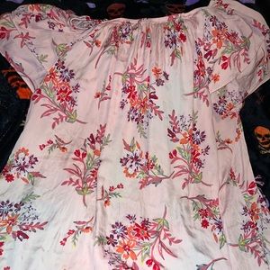 Soft silky top, ready for the summer!!